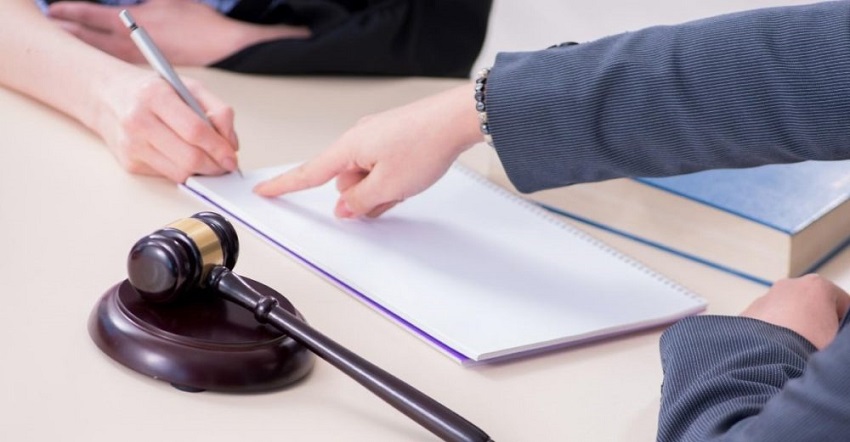 What to Consider Before Hiring a Personal Injury Lawyer